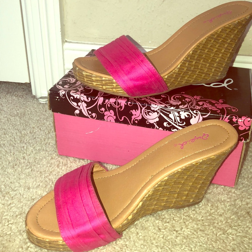 Qupid wedges